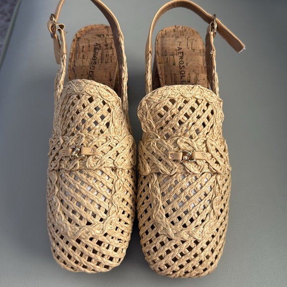 NWOB AEROSOLES Women's Santiago Raffia Platform Pumps - Picture 3 of 8